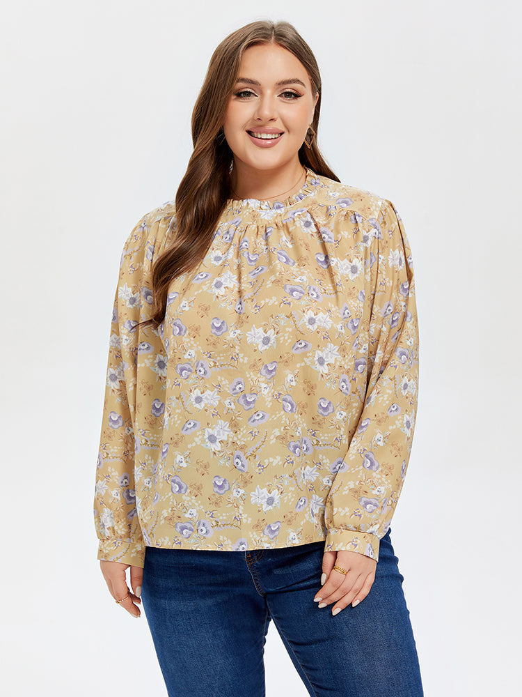 Bluse mit Rüschenausschnitt und Blumendruck