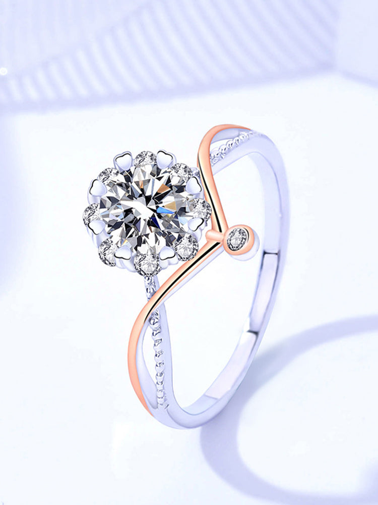 1 Carat Separation Round Cut Flower Shape Moissanite Ring